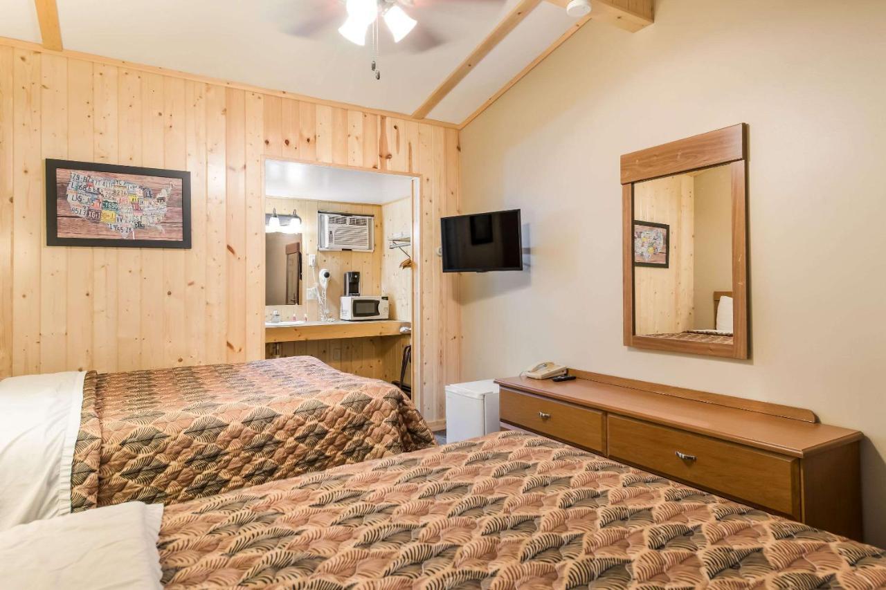 Econo Lodge Rice Lake 外观 照片
