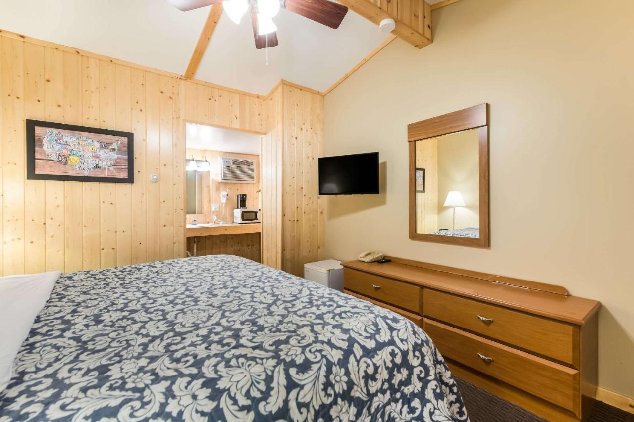Econo Lodge Rice Lake 外观 照片